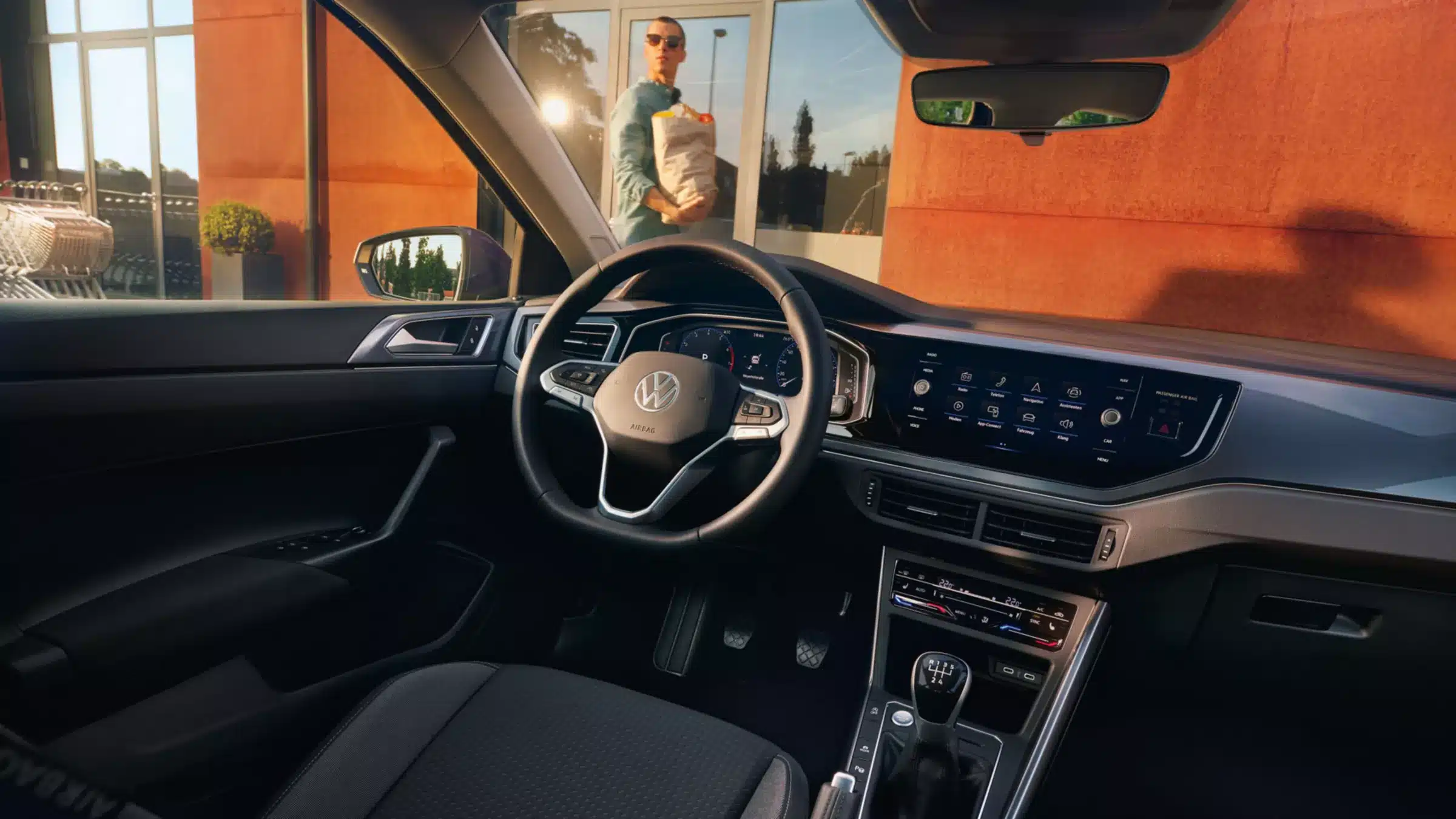 VW Polo Life Innenraum und Infotainment – Leasingangebot bei Gessner & Jacobi in Hannover